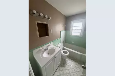 2049 Coleridge Drive, Saint Louis, MO 63136 - Photo 7