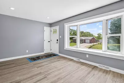 5211 Hunning Road, High Ridge, MO 63049 - Photo 7