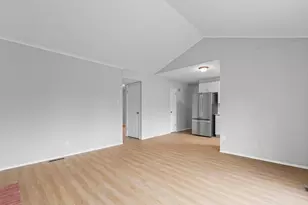 1370 Willowbrook, Florissant, MO 63033 - Photo 9