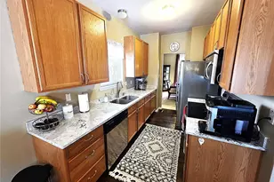 713 Waler Dr, Lake Saint Louis, MO 63367 - Photo 9