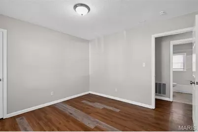 6314 Peurifoy Avenue, Saint Louis, MO 63134 - Photo 15