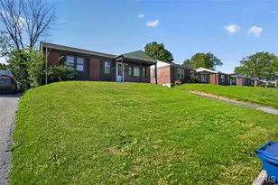 238 Emerling Dr, Saint Louis, MO 63121 - Photo 3