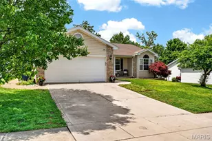 2705 Providence Ridge Dr, Wentzville, MO 63385 - Photo 7