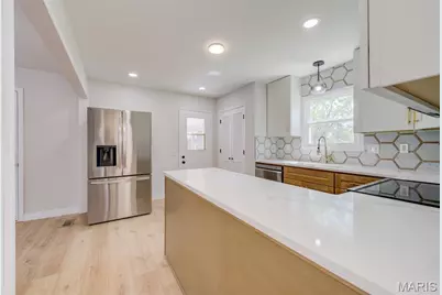 2060 Aqueduct Drive, Florissant, MO 63033 - Photo 11