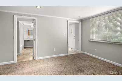 721 Montego Drive, Saint Louis, MO 63126 - Photo 15