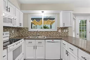 948 Blake Ct, Saint Peters, MO 63376 - Photo 9