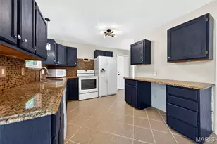 5418 Oakcrest Dr, Imperial, MO 63052 - Photo 9