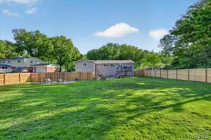 10720 Forest Path Dr, Sunset Hills, MO 63128 - Photo 41