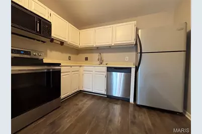 1935 Marine Terrace Drive #J, Maryland Heights, MO 63146 - Photo 9
