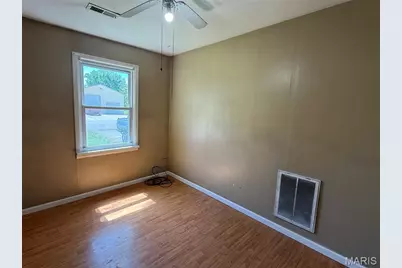 417 Lawrence Street, Montgomery City, MO 63361 - Photo 9