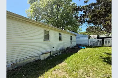 417 Lawrence Street, Montgomery City, MO 63361 - Photo 3