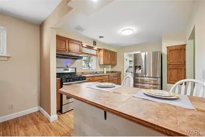 9 Hazelwood Court, Hazelwood, MO 63042 - Photo 7