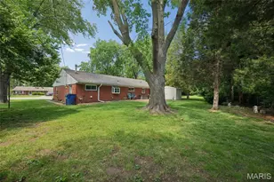 9 Hazelwood Ct, Hazelwood, MO 63042 - Photo 19