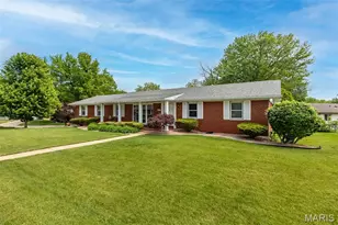 11534 Corlyn Dr, Saint Louis, MO 63138 - Photo 3