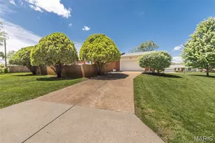 11534 Corlyn Dr, Saint Louis, MO 63138 - Photo 41