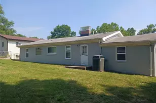 137 Elkan Ave, Saint Louis, MO 63135 - Photo 3