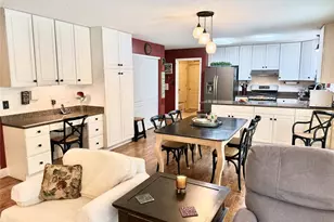 225 E Governor Pl, Saint Charles, MO 63301 - Photo 5