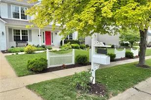 225 E Governor Pl, Saint Charles, MO 63301 - Photo 39