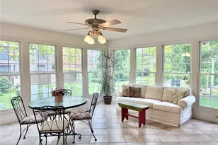 225 E Governor Pl, Saint Charles, MO 63301 - Photo 9