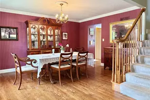 225 E Governor Pl, Saint Charles, MO 63301 - Photo 3