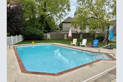 225 E Governor Place, Saint Charles, MO 63301 - Photo 27