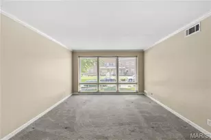 5 Delcrest Ct, University City, MO 63124 - Photo 5