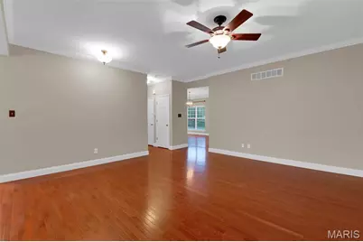 7221 Field Avenue, Saint Louis, MO 63116 - Photo 11