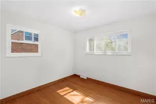 8718 Glenwood Dr, Crestwood, MO 63126 - Photo 15
