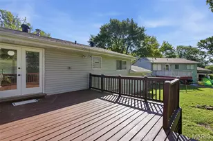 3904 Dunn Rd, Hazelwood, MO 63042 - Photo 29