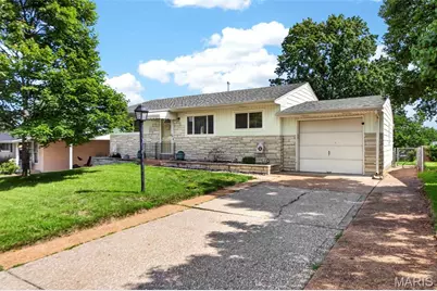 209 Freeman Drive, Mehlville, MO 63129 - Photo 5