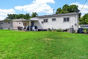209 Freeman Dr, Mehlville, MO 63129 - Photo 37