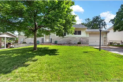 209 Freeman Drive, Mehlville, MO 63129 - Photo 3