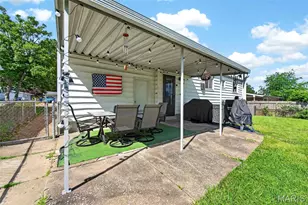 209 Freeman Dr, Mehlville, MO 63129 - Photo 35