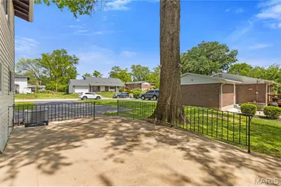 940 Fernview Drive, Creve Coeur, MO 63141 - Photo 31