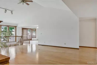 6810 Wynfield Terrace Drive, Saint Louis, MO 63129 - Photo 11