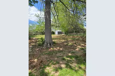1371 Louisville Avenue, Saint Louis, MO 63139 - Photo 13