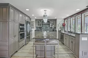 7 Talisman Way Dr, Florissant, MO 63034 - Photo 9