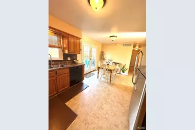 315 S Main Cross, Bowling Green, MO 63334 - Photo 7