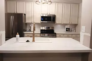 1331 Commons Cir, Cottleville, MO 63304 - Photo 9