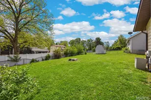 111 Julie Ln, Saint Peters, MO 63376 - Photo 3