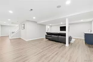2412 Parkmoor Ct, Des Peres, MO 63021 - Photo 45