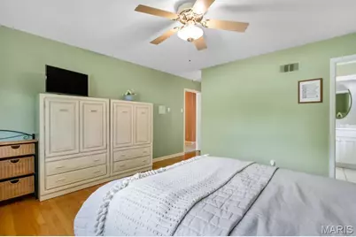 56 Lincord Drive, Saint Louis, MO 63128 - Photo 17