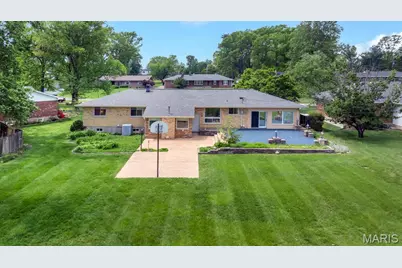 56 Lincord Drive, Saint Louis, MO 63128 - Photo 3