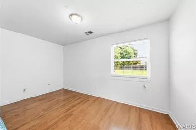 2425 Farnham Court, Florissant, MO 63033 - Photo 29