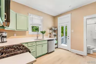 2623 Margarette Ave, Maplewood, MO 63143 - Photo 9