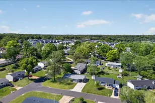 10433 Leitrim Dr, Saint Louis, MO 63123 - Photo 29