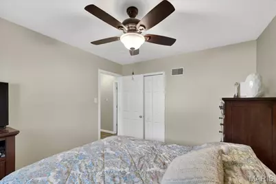10433 Leitrim Drive, Saint Louis, MO 63123 - Photo 11