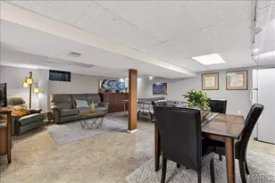 10433 Leitrim Dr, Saint Louis, MO 63123 - Photo 17