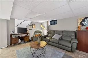 10433 Leitrim Dr, Saint Louis, MO 63123 - Photo 19