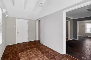 6906 Florian Ave, Saint Louis, MO 63121 - Photo 9